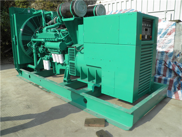 白山出租发电机 发电机组厂家：柴油发电机组的控制屏的作用是什么？