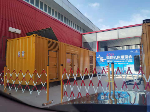 白山发电车出租-发电机无电压或电压太低怎么办？