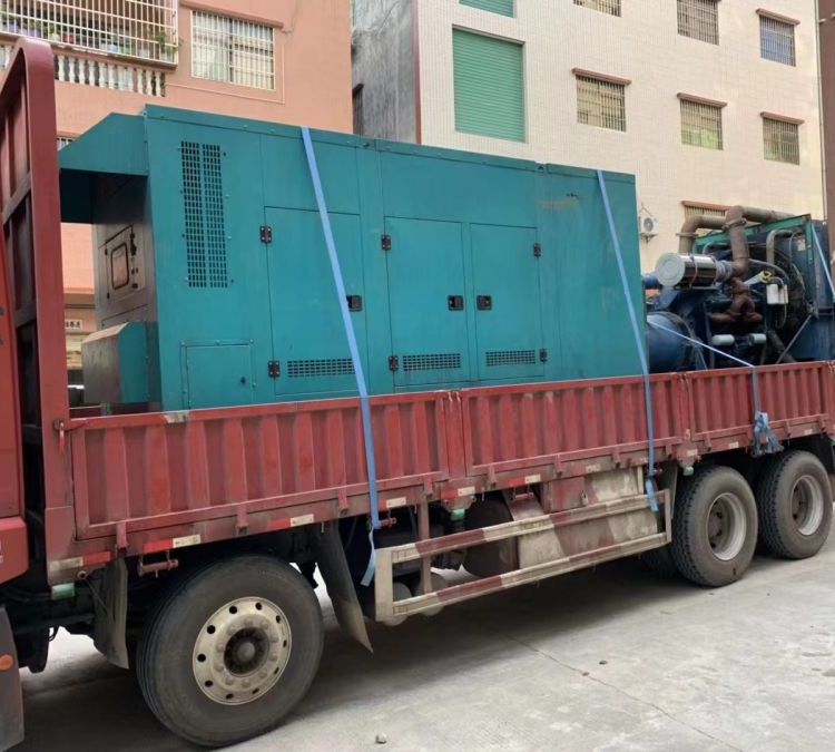 白山如何在不同负载率下确保 400KW 柴油发电机组的正常运行？