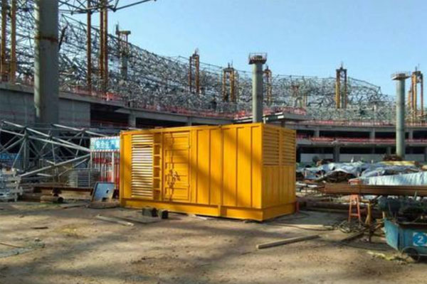 白山发电机出租如何判断空气滤清器是否需要更换？